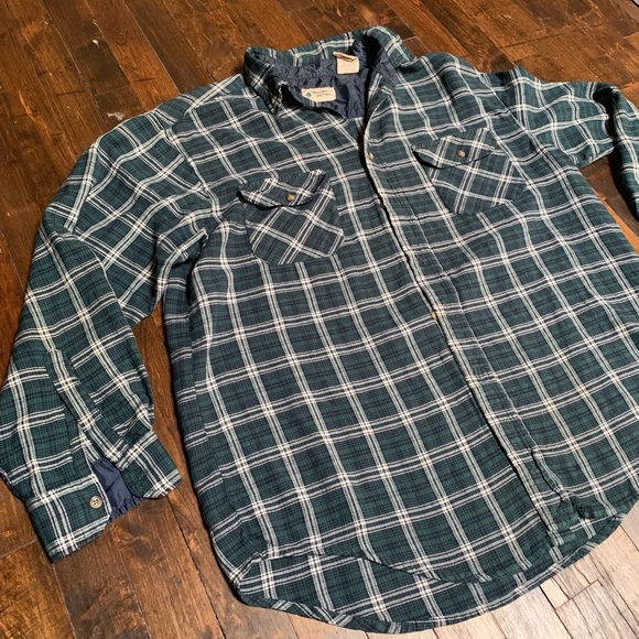 Flannel button up ❤️✨ - Picture 2 of 4